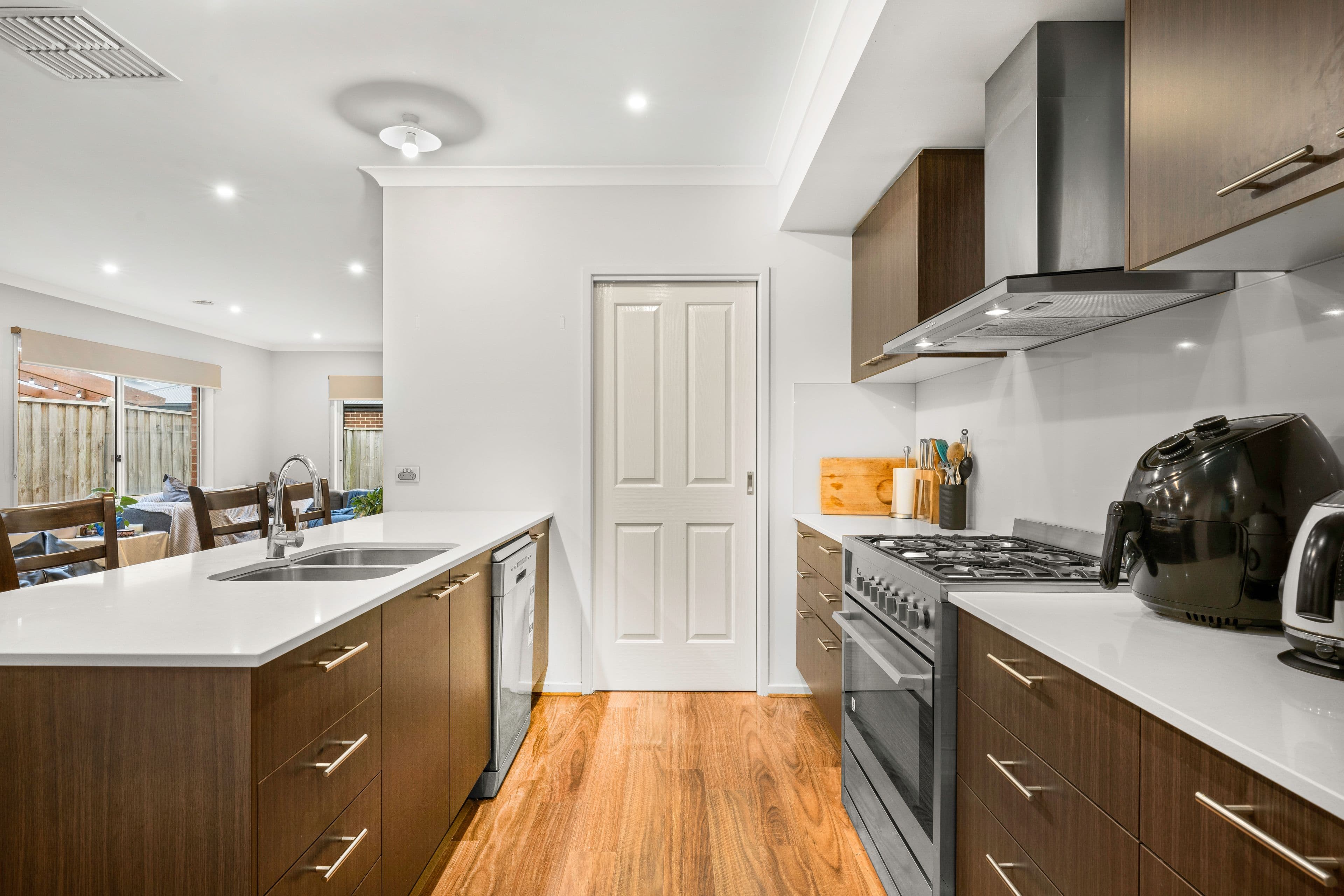 28 Ranfurlie Boulevard, Cranbourne West VIC 3977, Cranbourne West - Thumbnail 3