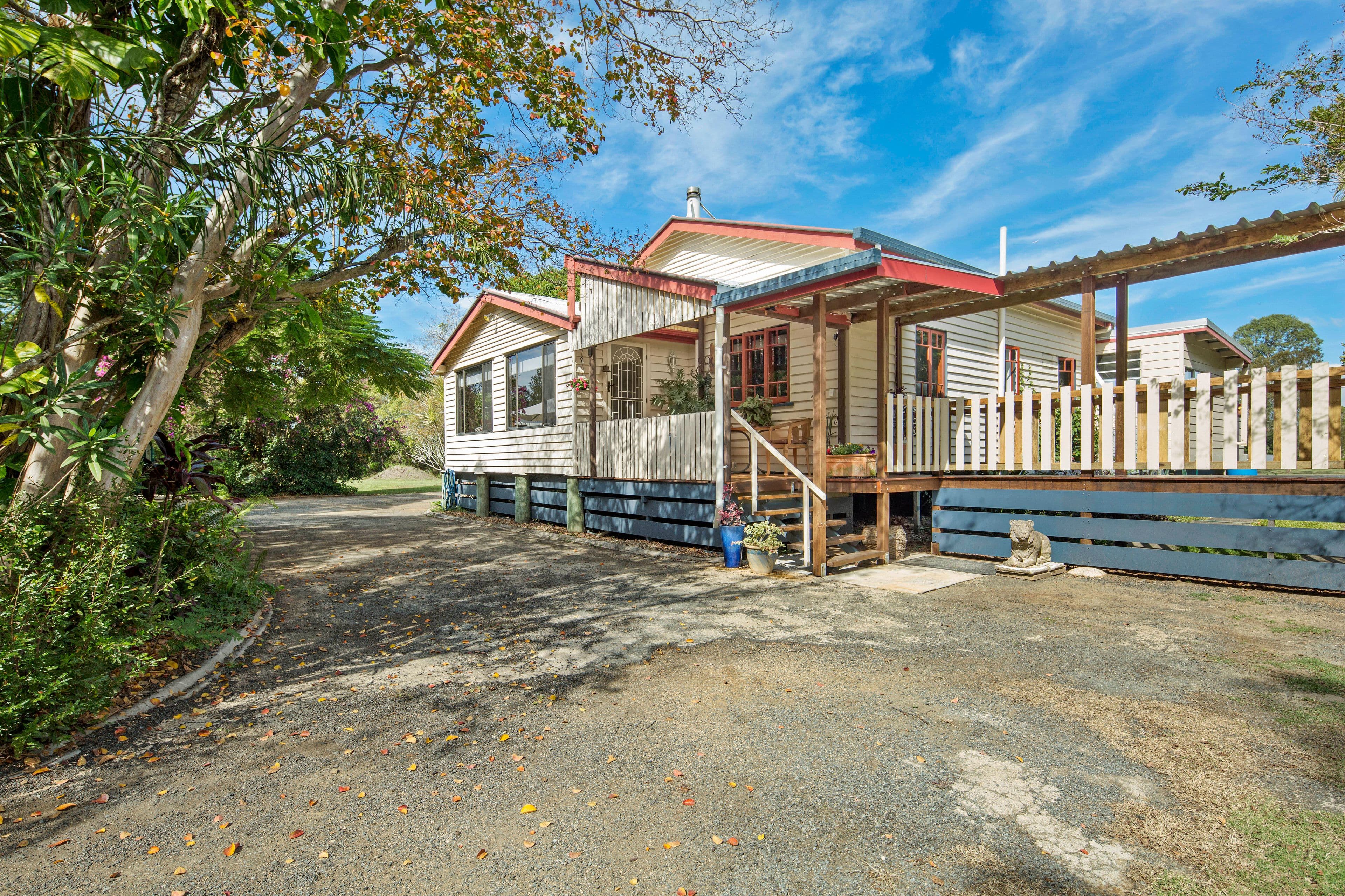 373 Beachmere Road, Beachmere QLD 4510, Beachmere - Thumbnail 4