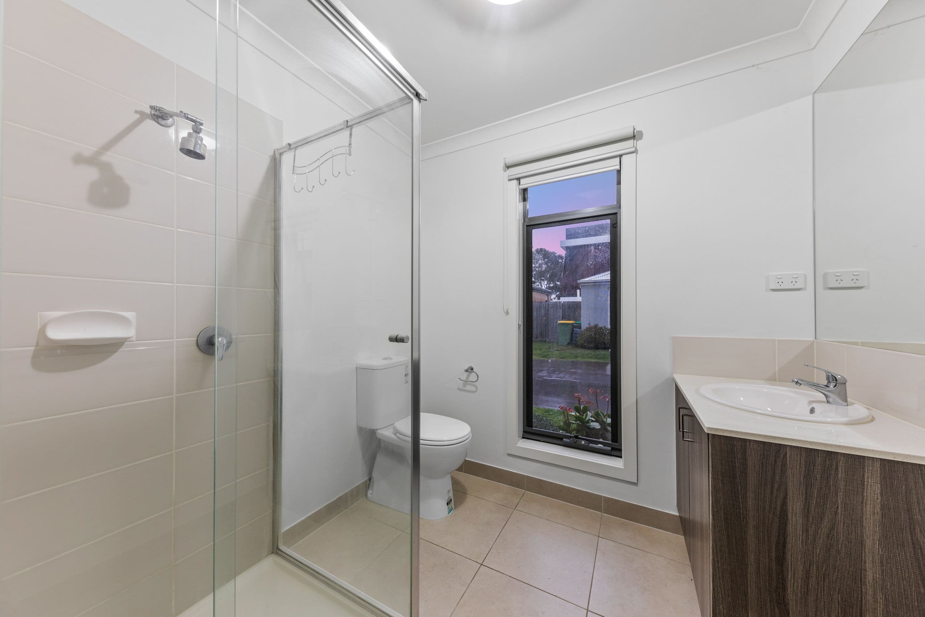 4 Quinella Way, Pakenham VIC 3810, Pakenham - Thumbnail 8