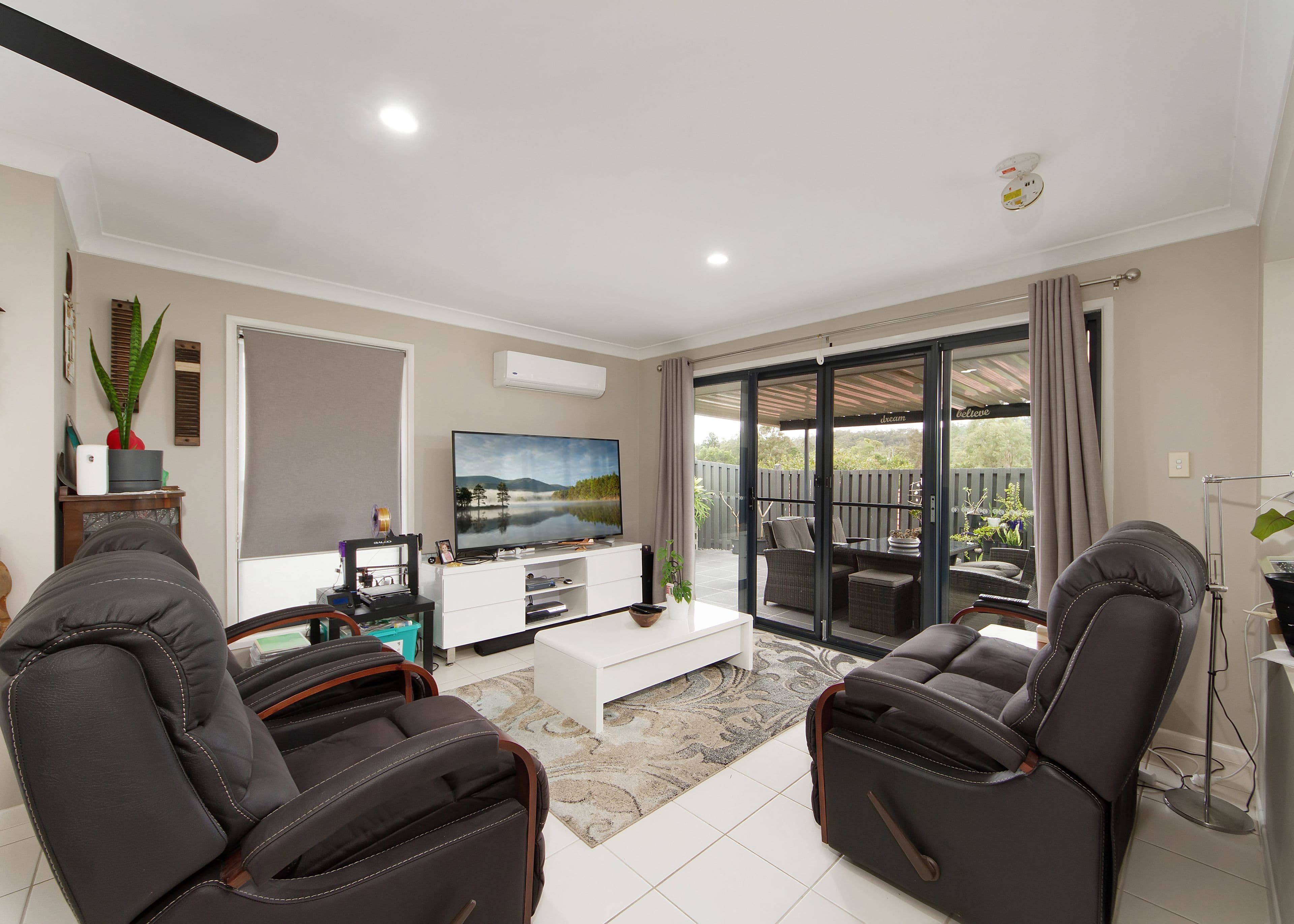 12 Rhiannon Drive, Ashmore QLD 4214, Ashmore - Thumbnail 7