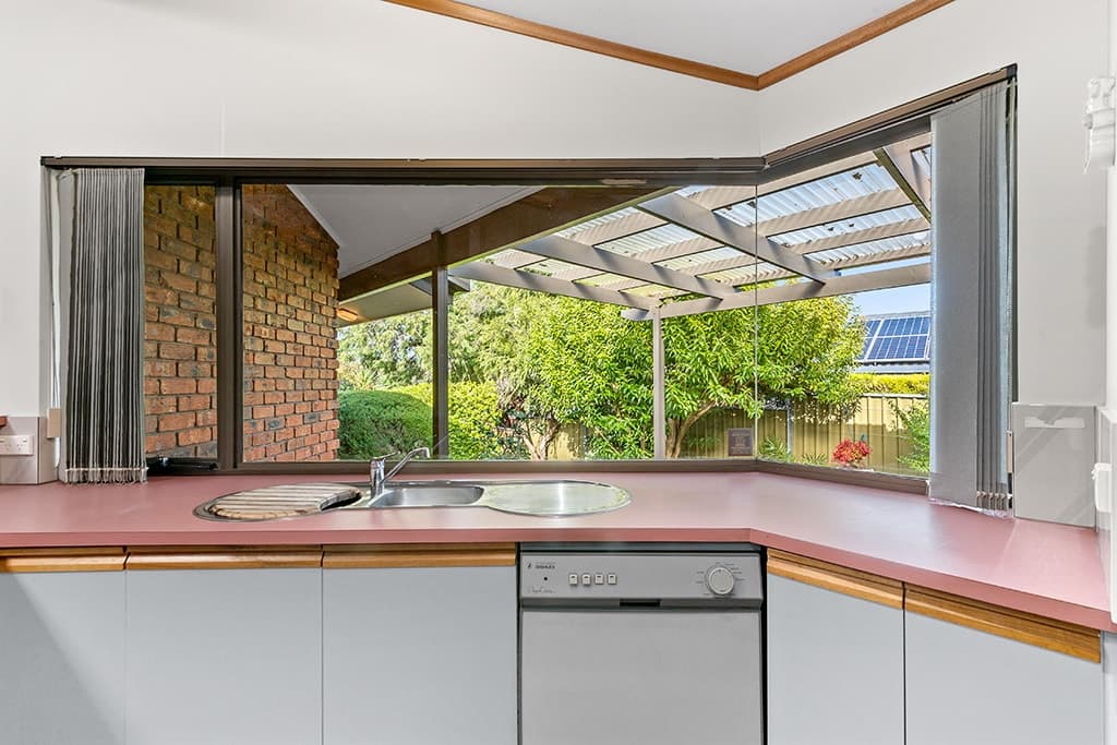 8 Edina Street, Flagstaff Hill - Thumbnail 8
