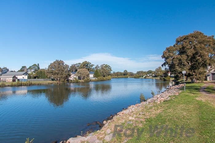 52 Throsby Street, Tighes Hill - Thumbnail 2