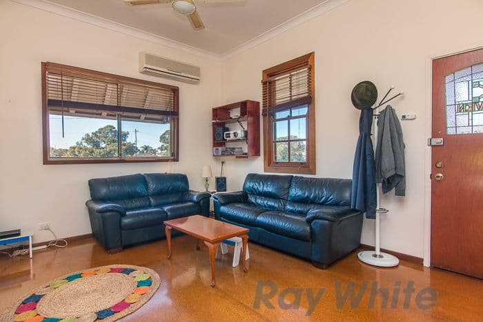 52 Throsby Street, Tighes Hill - Thumbnail 3