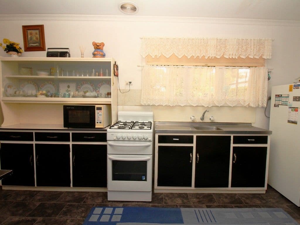 12 Shiraz Street, Berri SA 5343, Berri - Thumbnail 3