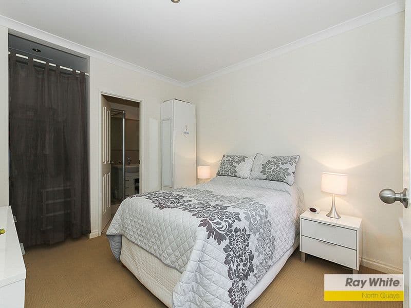 32 Gemini Way, Madeley WA 6065, Madeley - Thumbnail 3