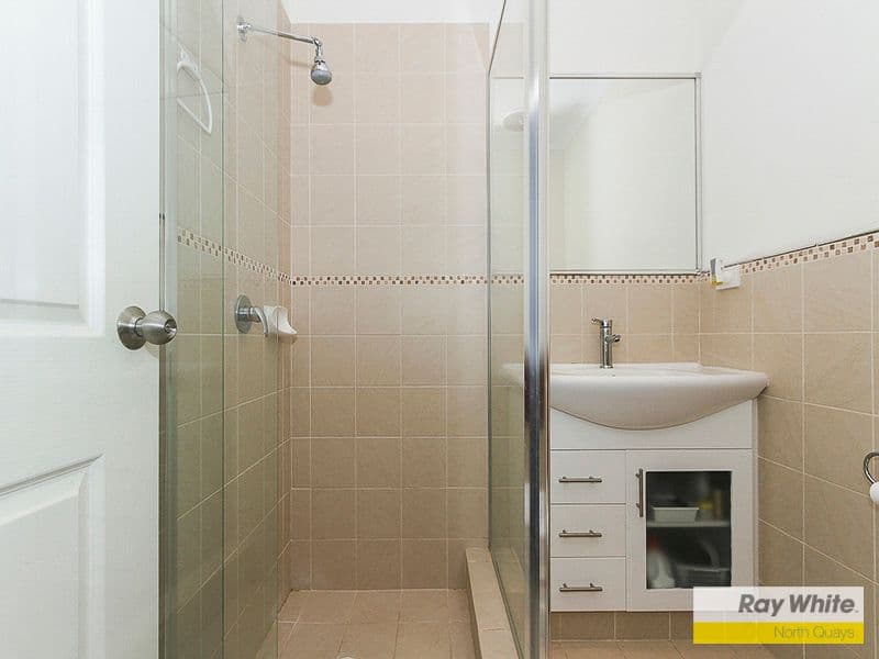 32 Gemini Way, Madeley WA 6065, Madeley - Thumbnail 4