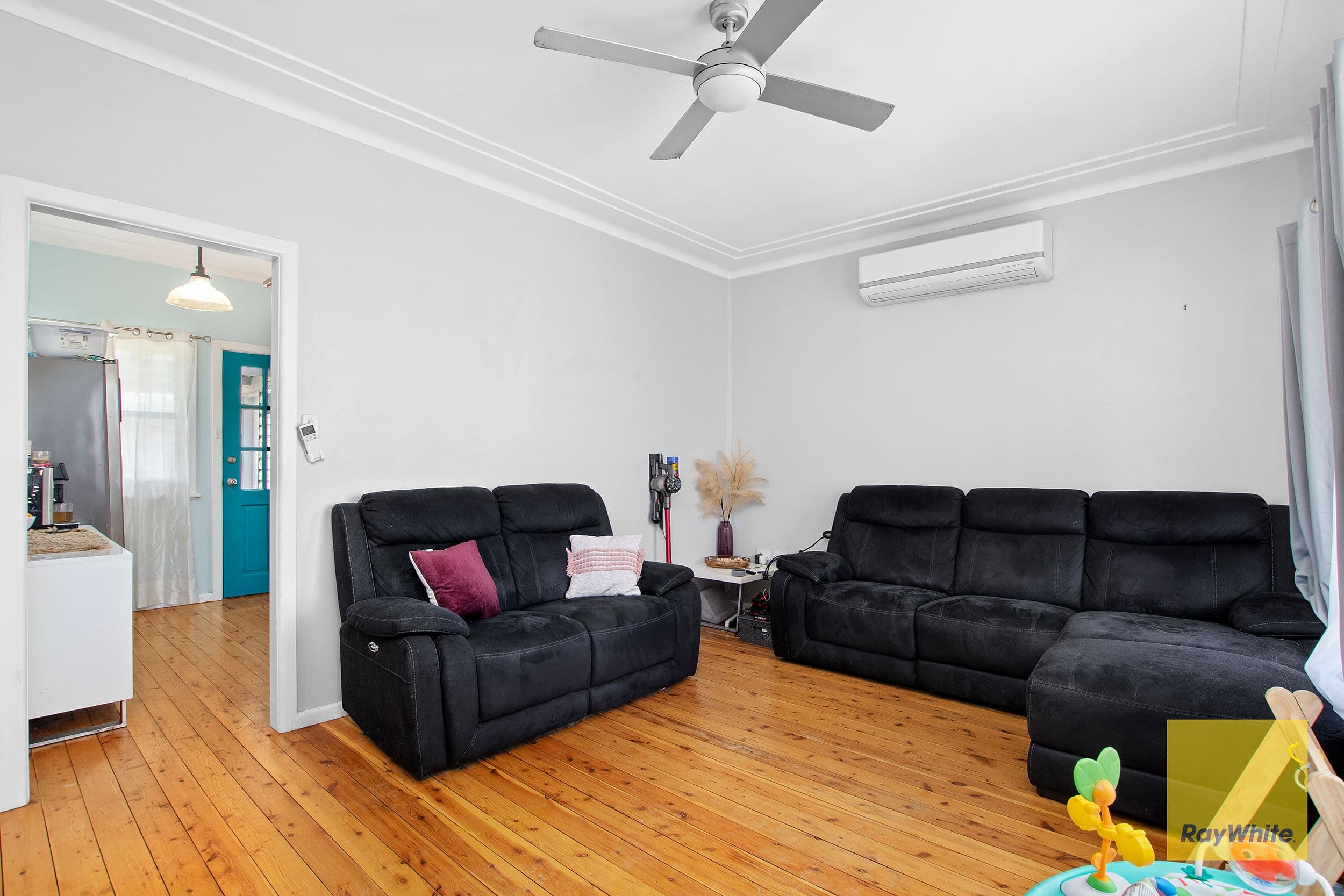 37 Neptune Street, UMINA NSW 2257, Umina Beach - Thumbnail 2