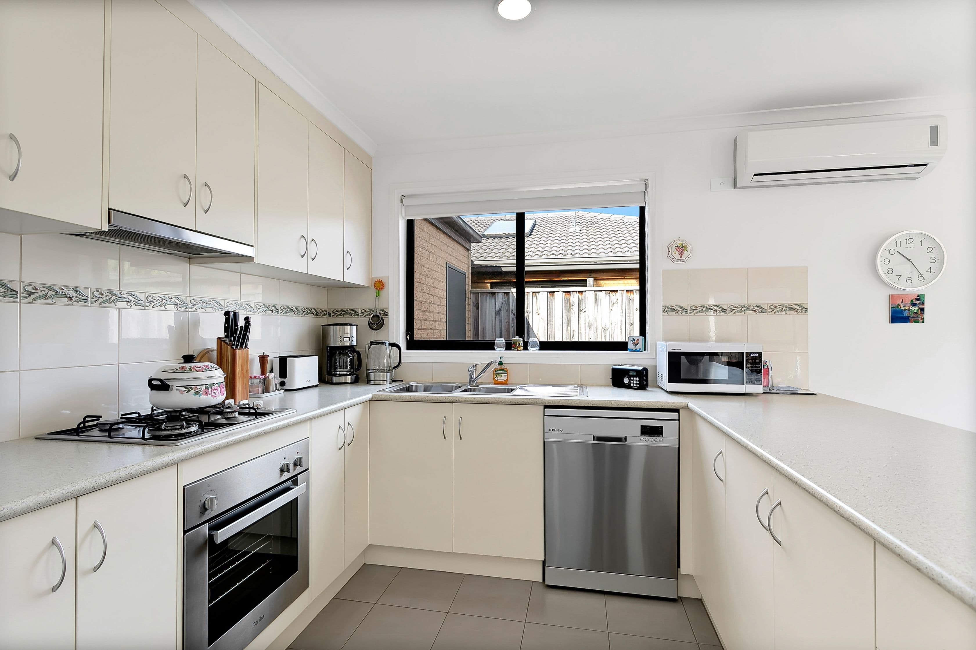 7 Syme Road, Pakenham VIC 3810, Pakenham - Thumbnail 3