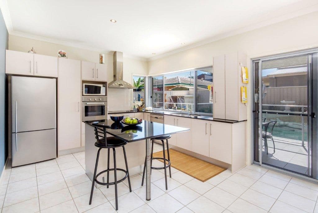 24 Brentwood Avenue, MOOLOOLABA QLD 4557, Mooloolaba - Thumbnail 2