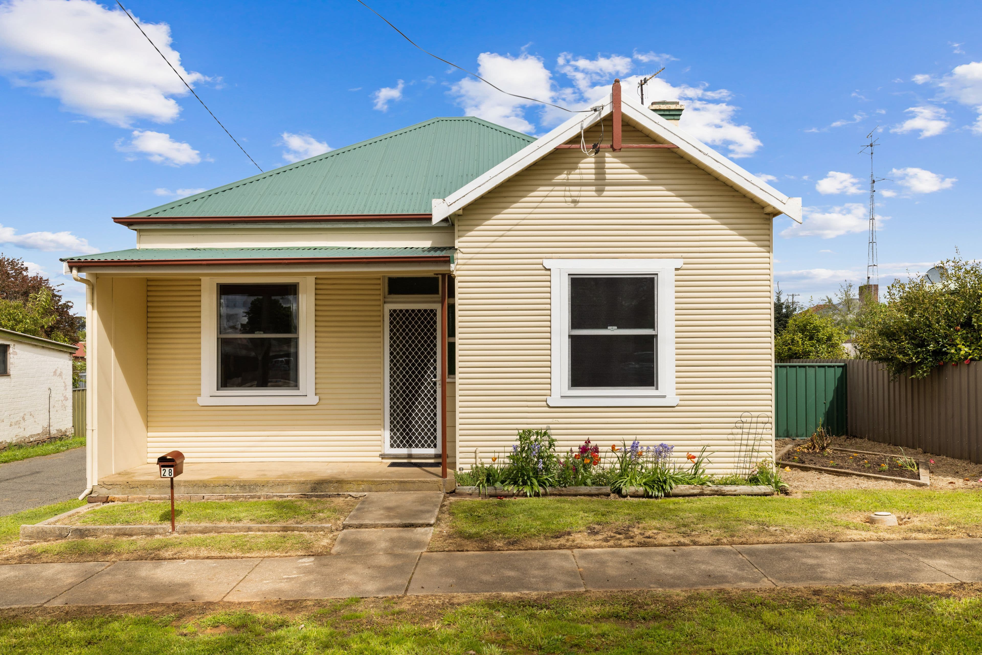 28 Colyer Street, Crookwell NSW 2583, Crookwell - Image 1