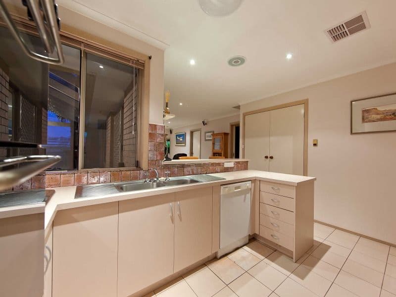 117 Aquarius Drive, FRANKSTON VIC 3199, Frankston - Thumbnail 5
