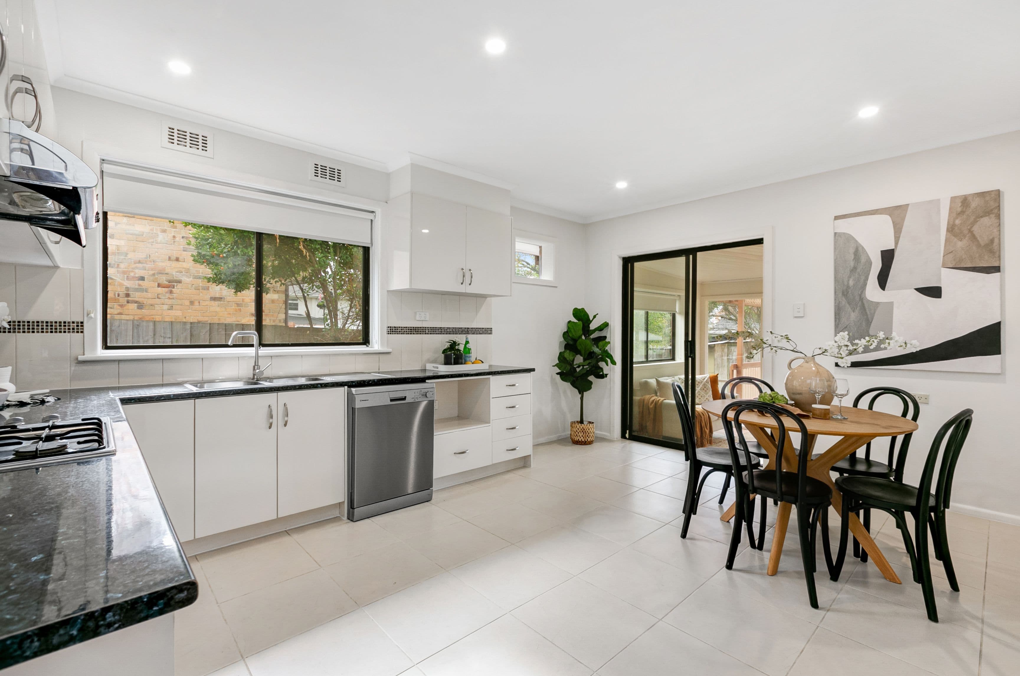 26 Gisborne Crescent, Reservoir VIC 3073, Reservoir - Thumbnail 5