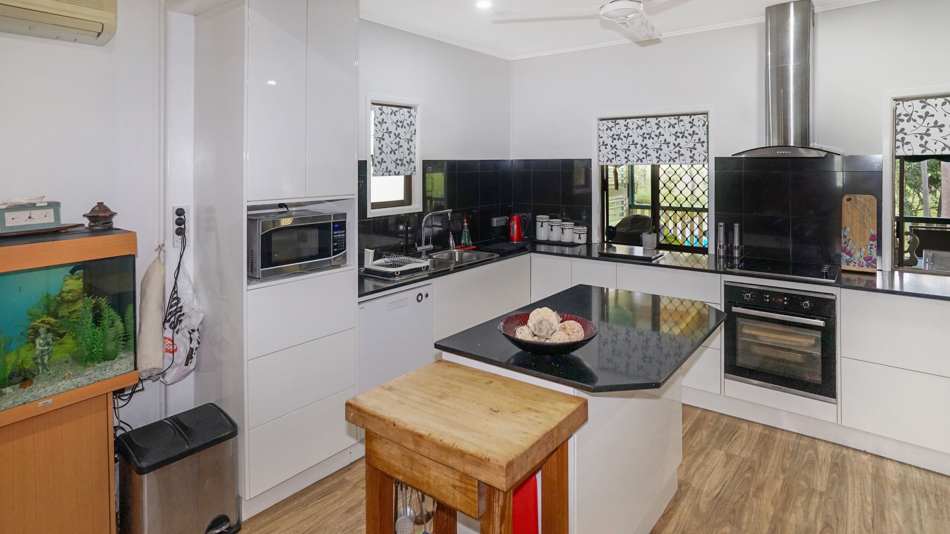 68 Hans Christian Street, Sarina QLD 4737, Sarina - Thumbnail 2