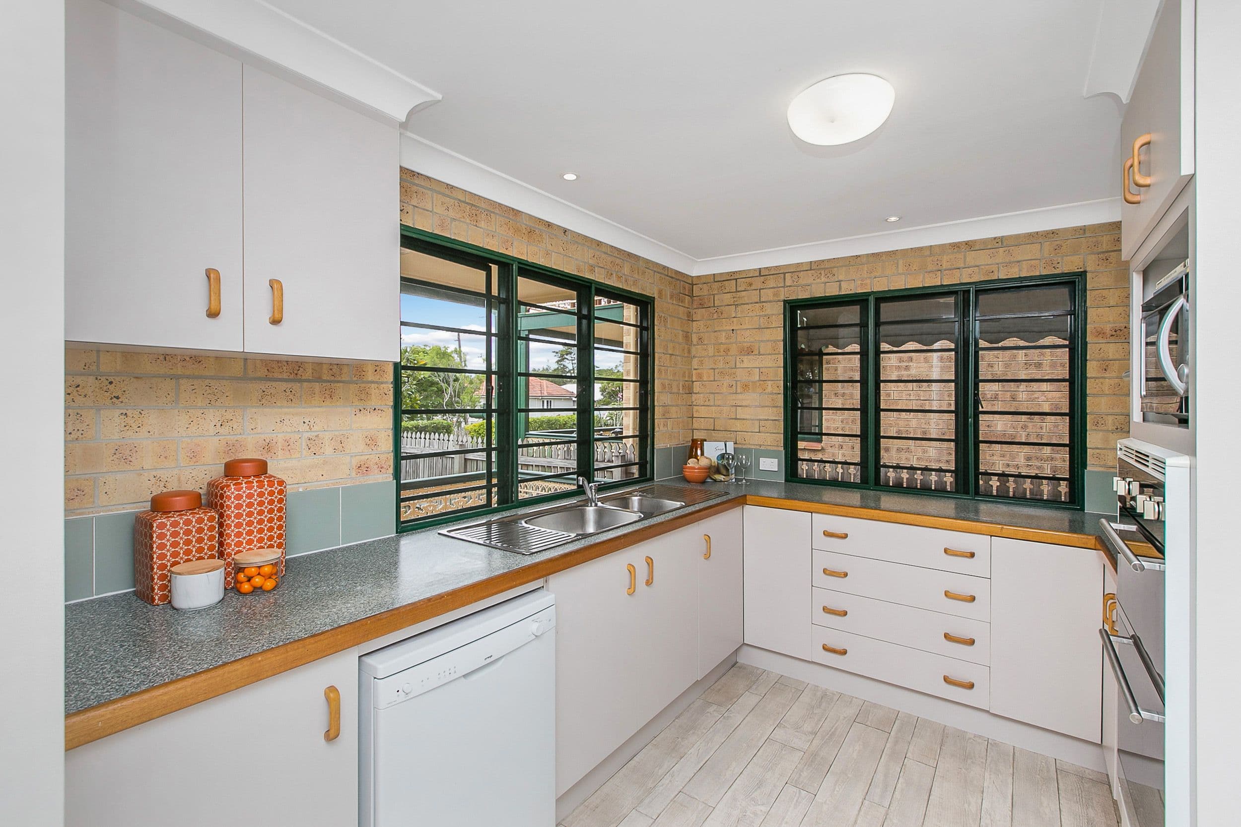 31 Brassey Street, Fairfield QLD 4103, Fairfield - Thumbnail 5