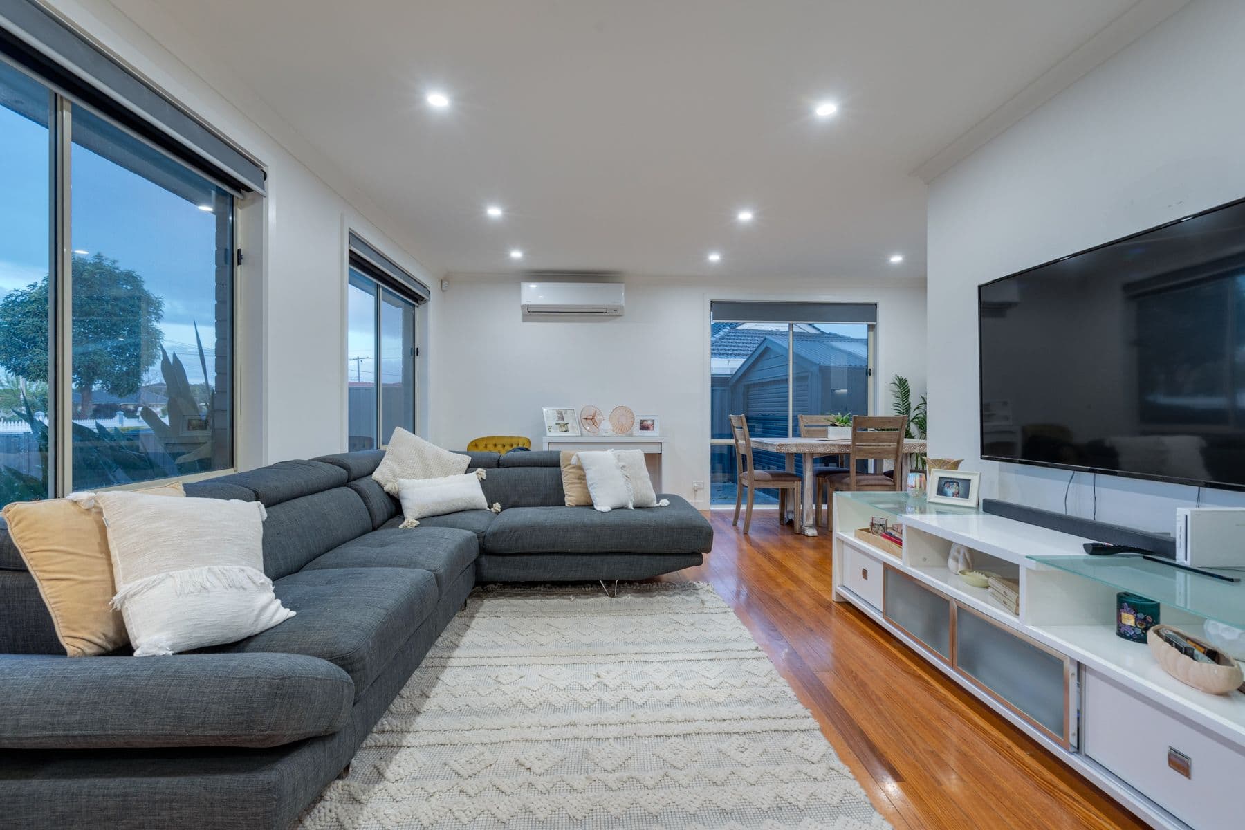 7 Fleetwood Court, Gladstone Park VIC 3043, Gladstone Park - Thumbnail 2