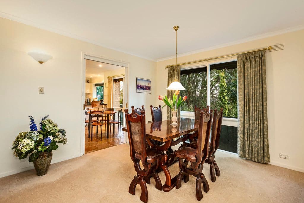 6 Teak Court, Doncaster VIC 3108, Doncaster - Thumbnail 3