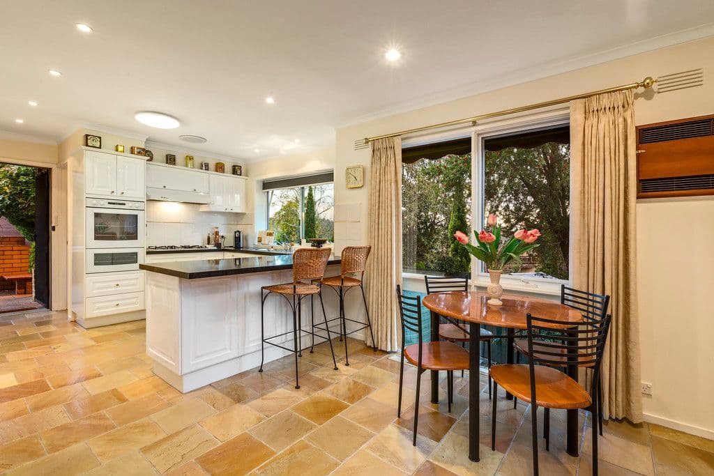 6 Teak Court, Doncaster VIC 3108, Doncaster - Thumbnail 6