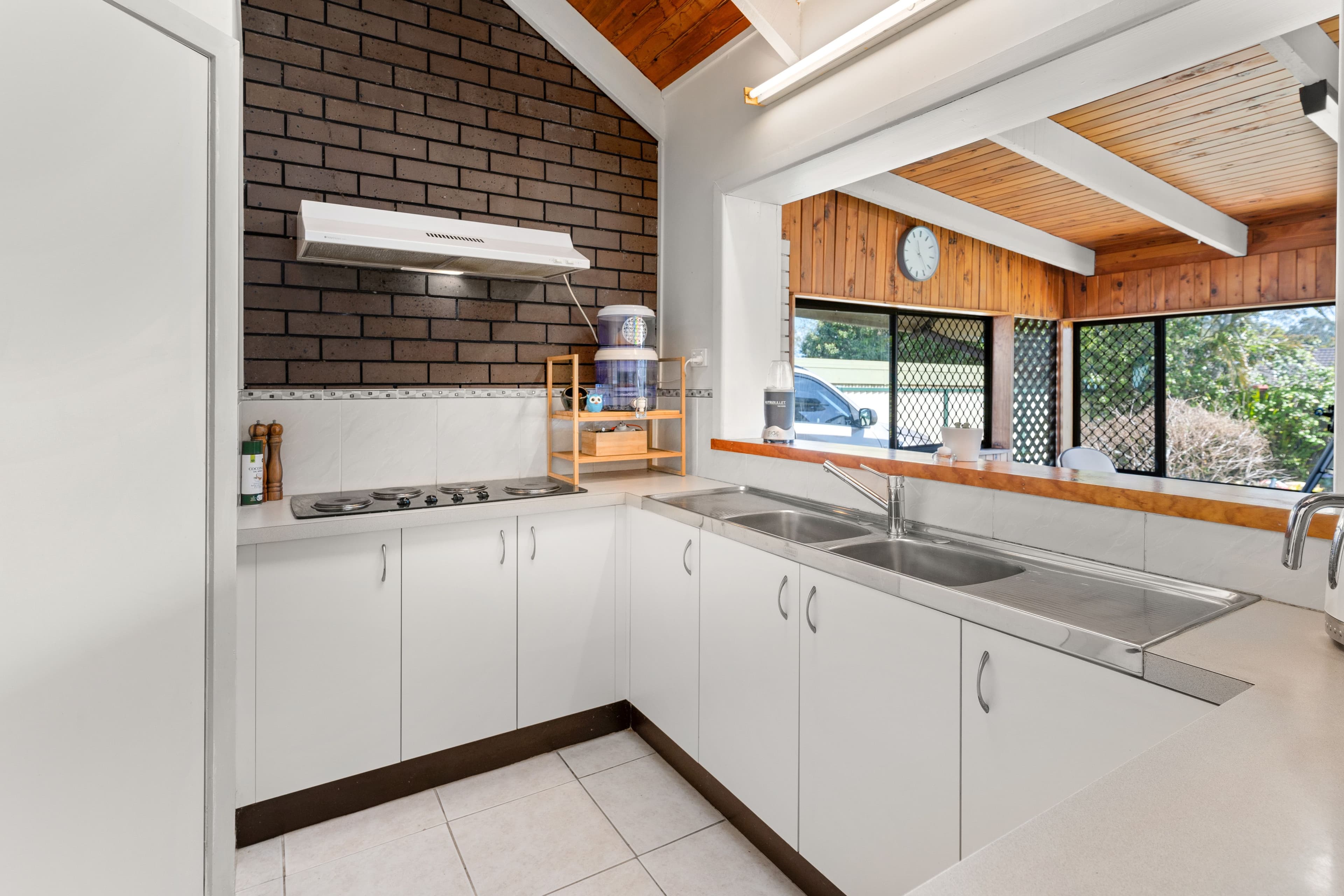 16 Jilbard Drive, Springwood QLD 4127, Springwood - Thumbnail 3