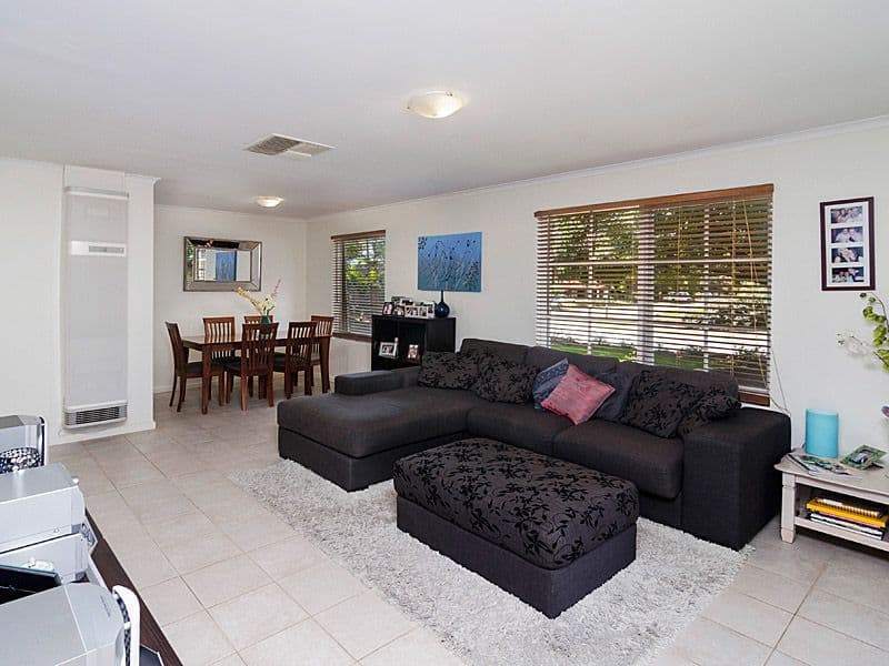 4 Julie Street, ABERFOYLE PARK SA 5159, Aberfoyle Park - Thumbnail 4