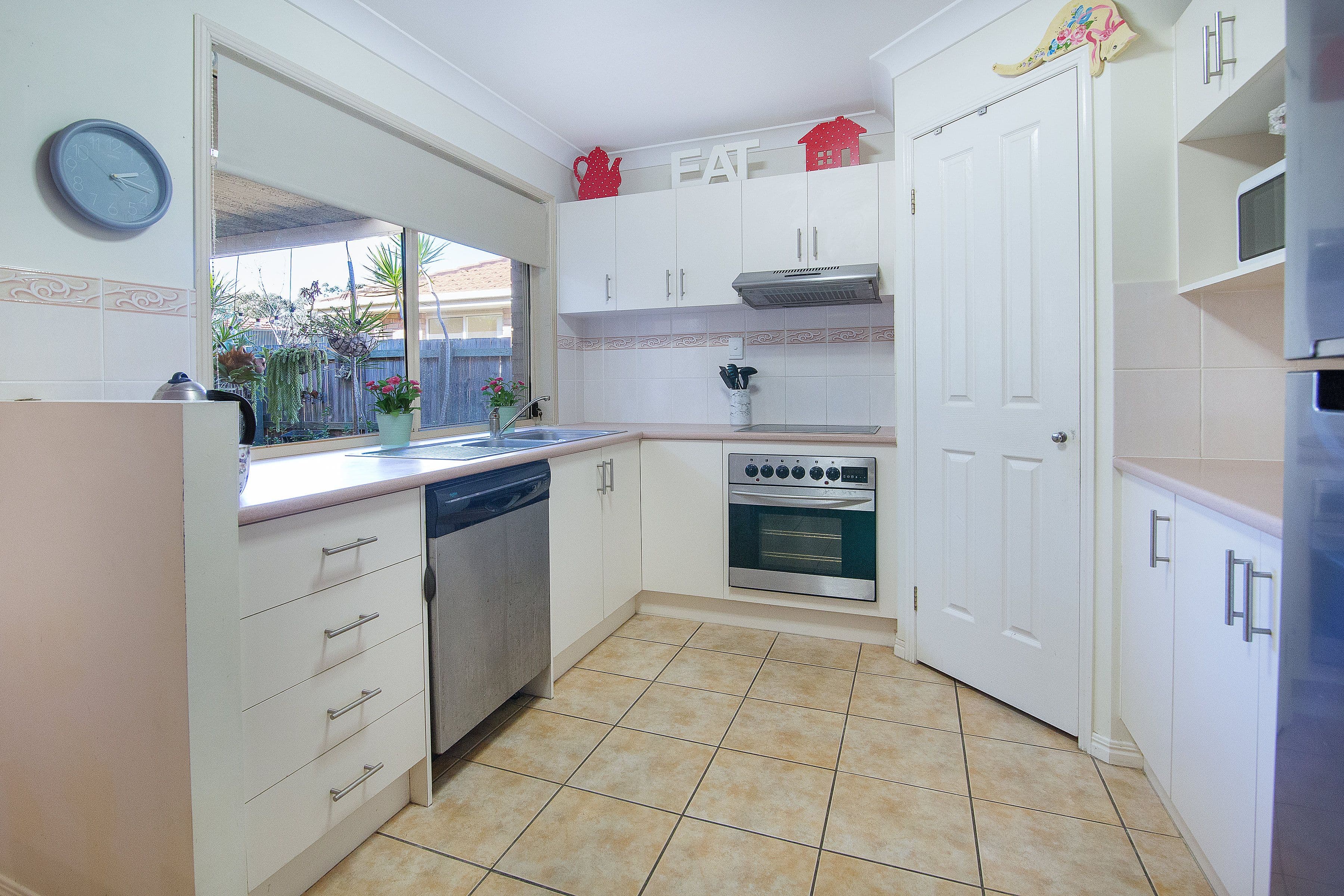 13 Berkshire Place, Springfield Lakes QLD 4300, Springfield Lakes - Thumbnail 6