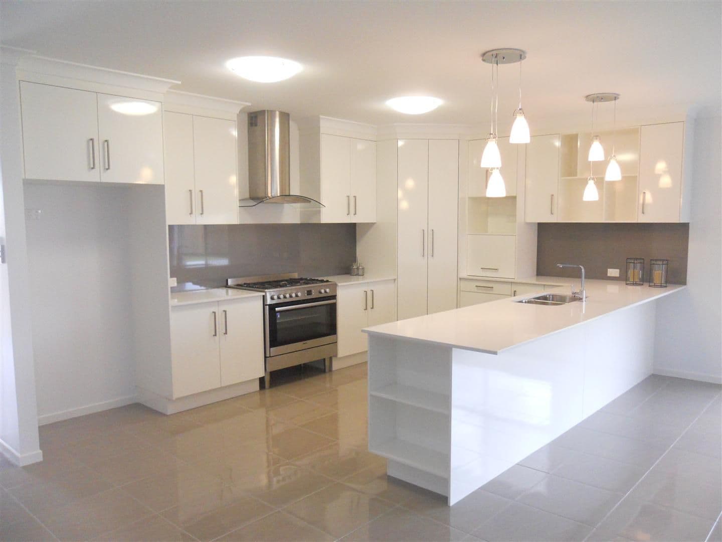 7 Wheeler Avenue, GRACEMERE QLD 4702, Gracemere - Thumbnail 2