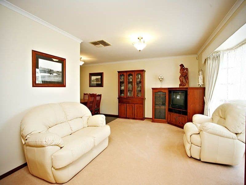 18 Huntingdale Road, NOARLUNGA DOWNS SA 5168, Noarlunga Downs - Thumbnail 4