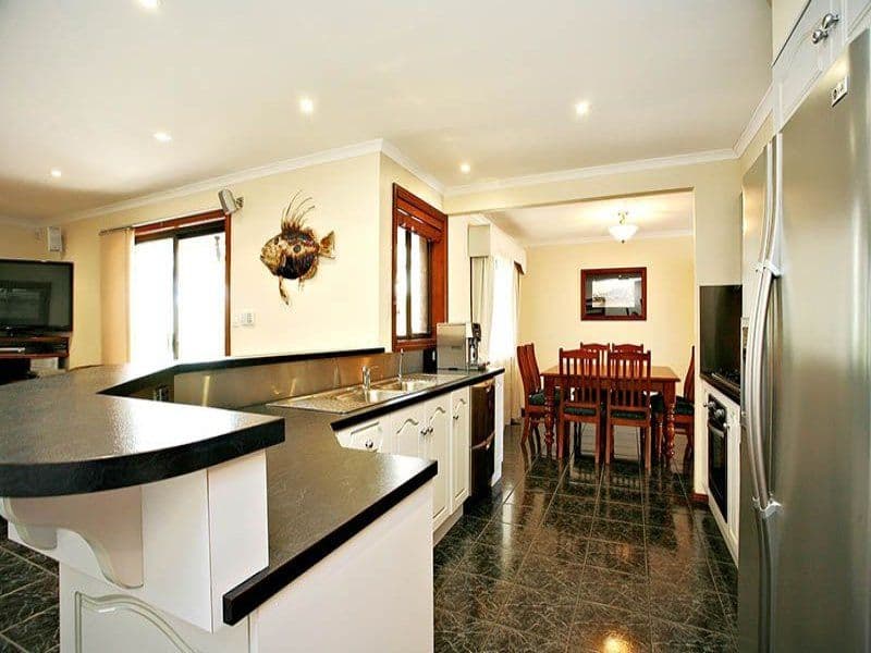 18 Huntingdale Road, NOARLUNGA DOWNS SA 5168, Noarlunga Downs - Thumbnail 8