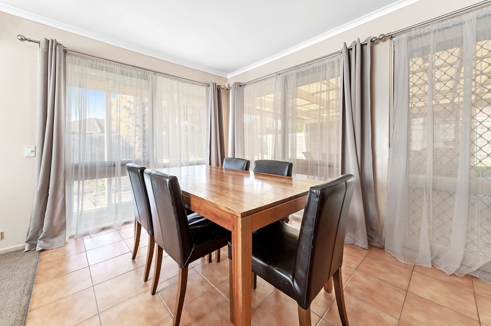 17 Axminster Drive, Craigieburn VIC 3064, Craigieburn - Thumbnail 6