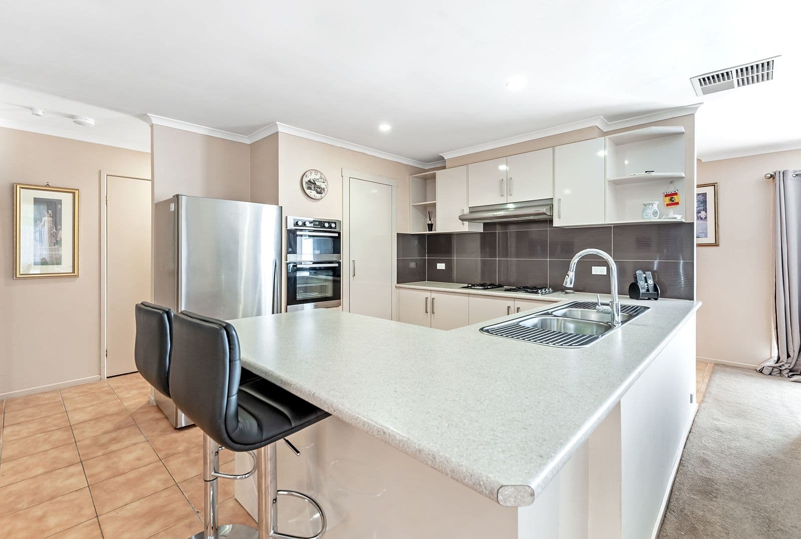 17 Axminster Drive, Craigieburn VIC 3064, Craigieburn - Thumbnail 7