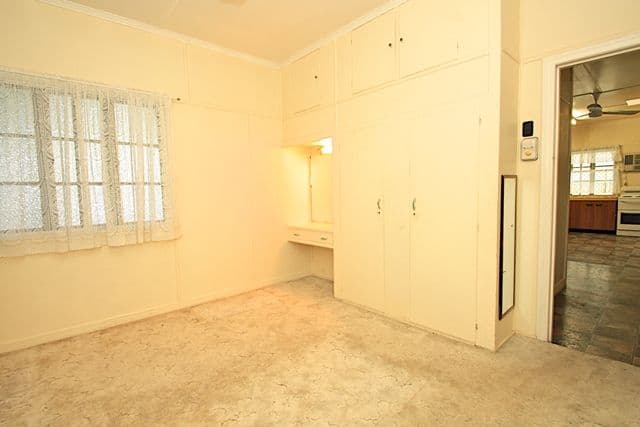 20 Gilmore Street, LEICHHARDT QLD 4305, Leichhardt - Thumbnail 4