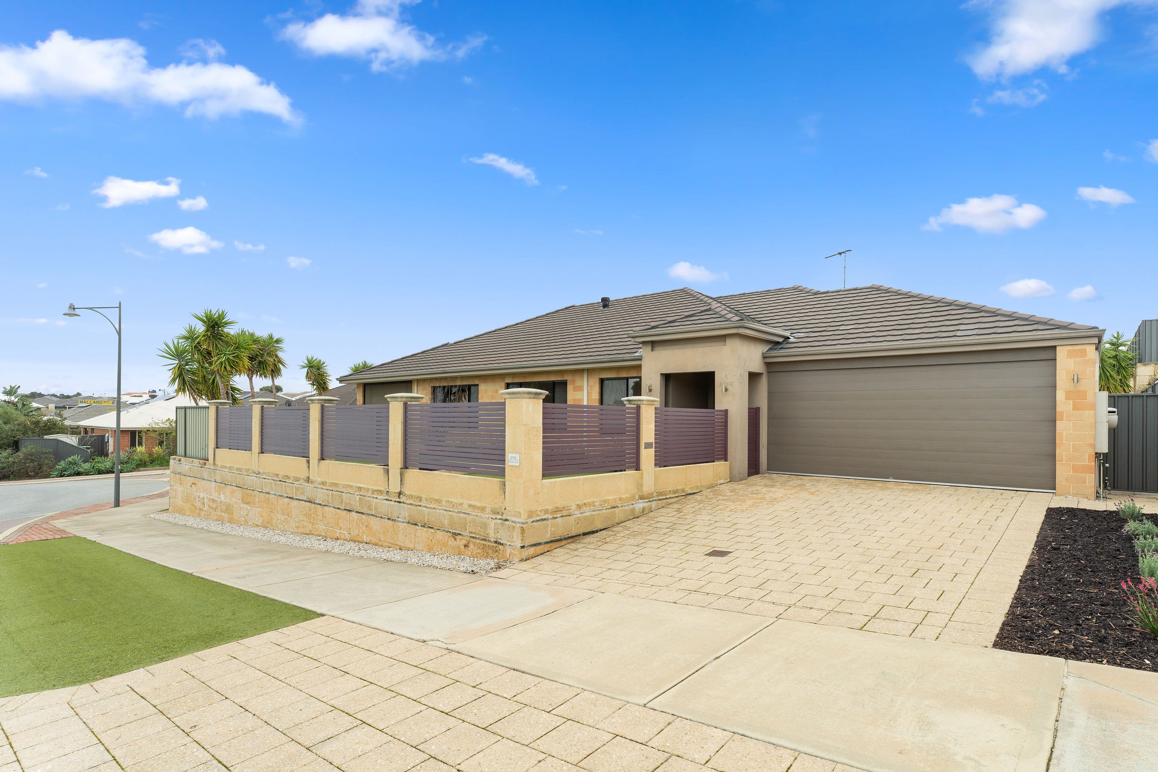215 Arpenteur Drive, Baldivis WA 6171, Baldivis - Thumbnail 2