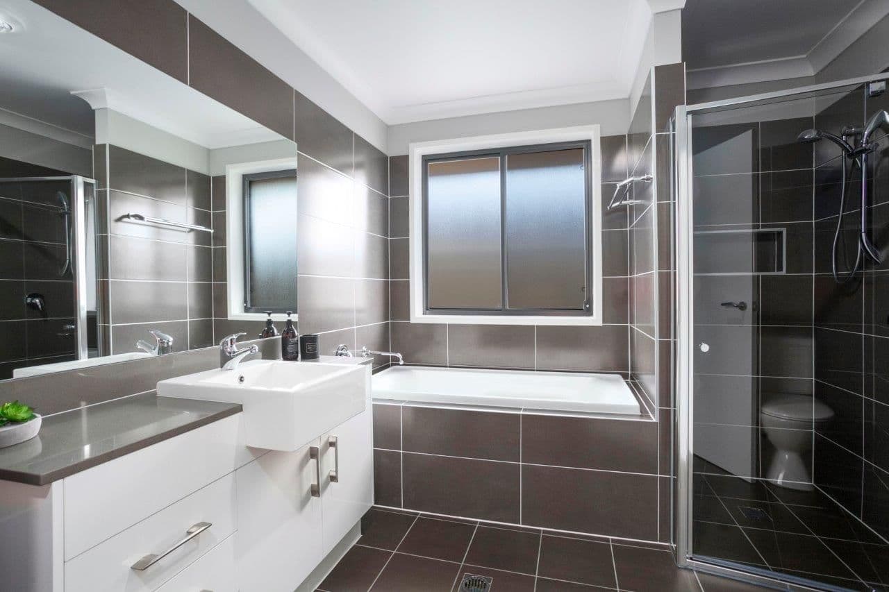 3 Tallawarra Crescent, Haywards Bay - Thumbnail 8