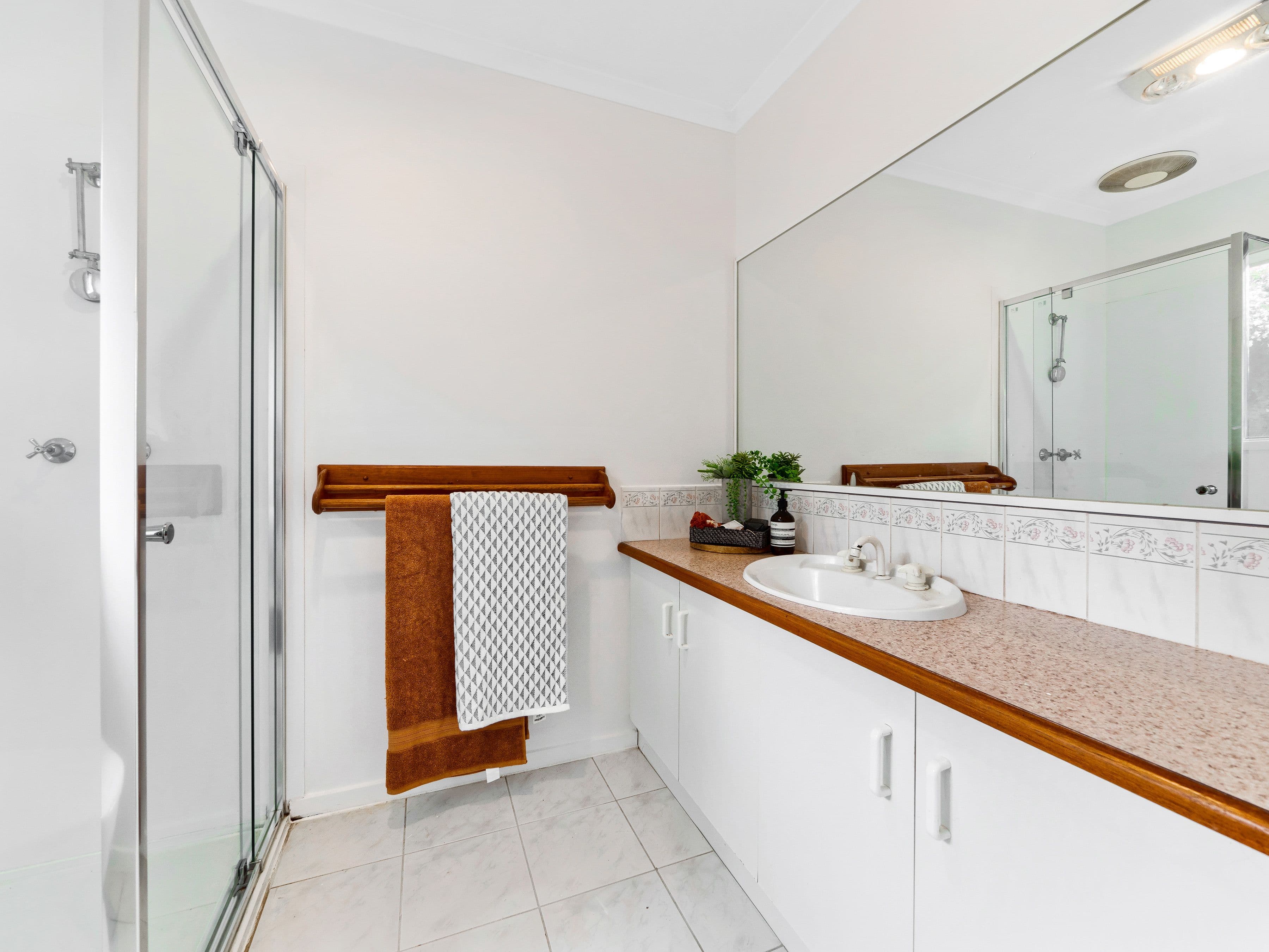 8 Vincent Court, Cranbourne North VIC 3977, Cranbourne North - Thumbnail 4