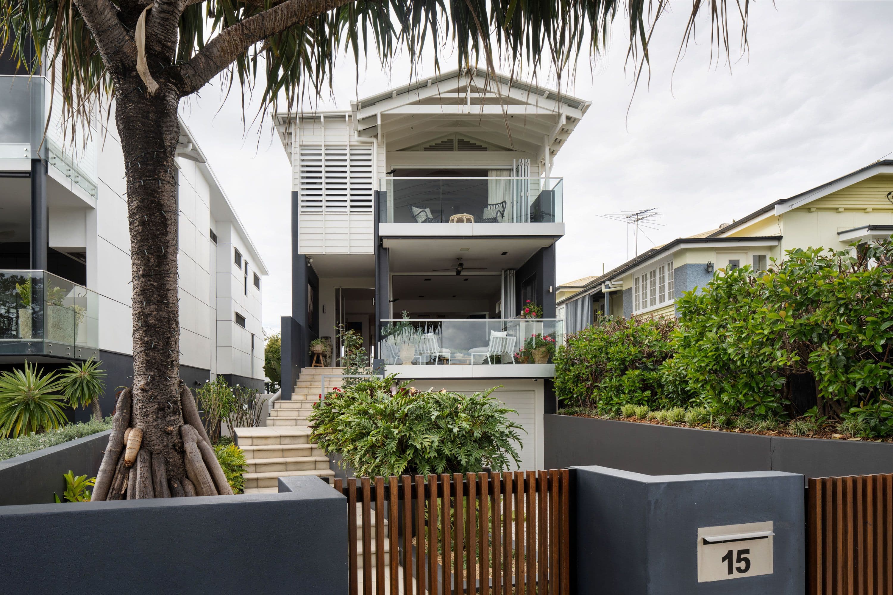 15 Gordon Street, Hawthorne QLD 4171, Hawthorne - Image 1