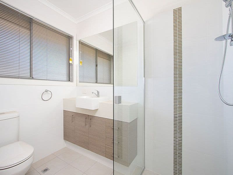 11 Tanah Merah Avenue, TANAH MERAH QLD 4128, Tanah Merah - Thumbnail 4