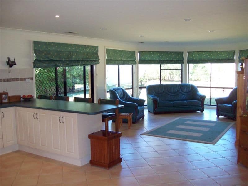 7 Oakmont Avenue, DUBBO NSW 2830, Dubbo - Thumbnail 3