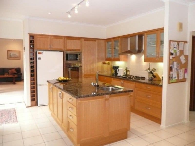 23 Fuelling Street, CHAPEL HILL QLD 4069, Chapel Hill - Thumbnail 7