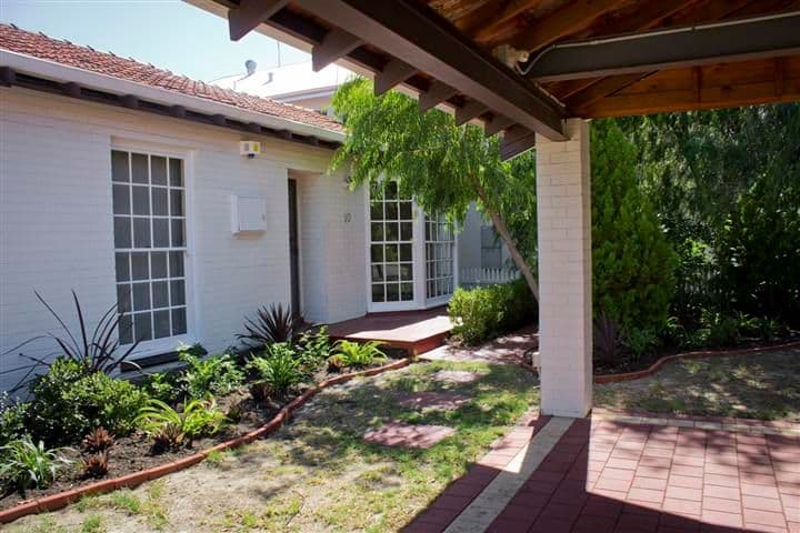 10 Westlake Road, MORLEY WA 6062, Morley - Thumbnail 2