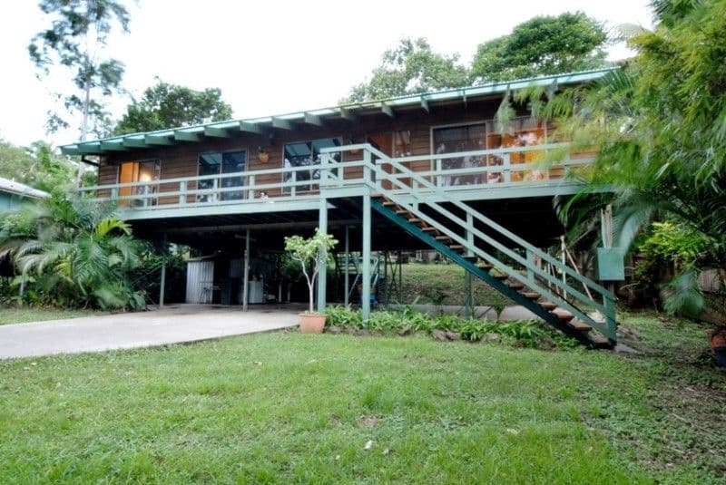 13 Wambiri Street, CANNONVALE QLD 4802, Cannonvale - Image 1