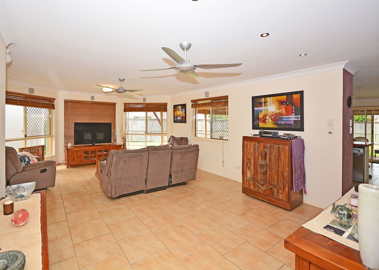 10 Thornbill Drive, Eli Waters QLD 4655, Eli Waters - Thumbnail 4