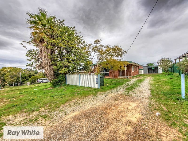 32 Denston Way, Girrawheen WA 6064, Girrawheen - Thumbnail 2