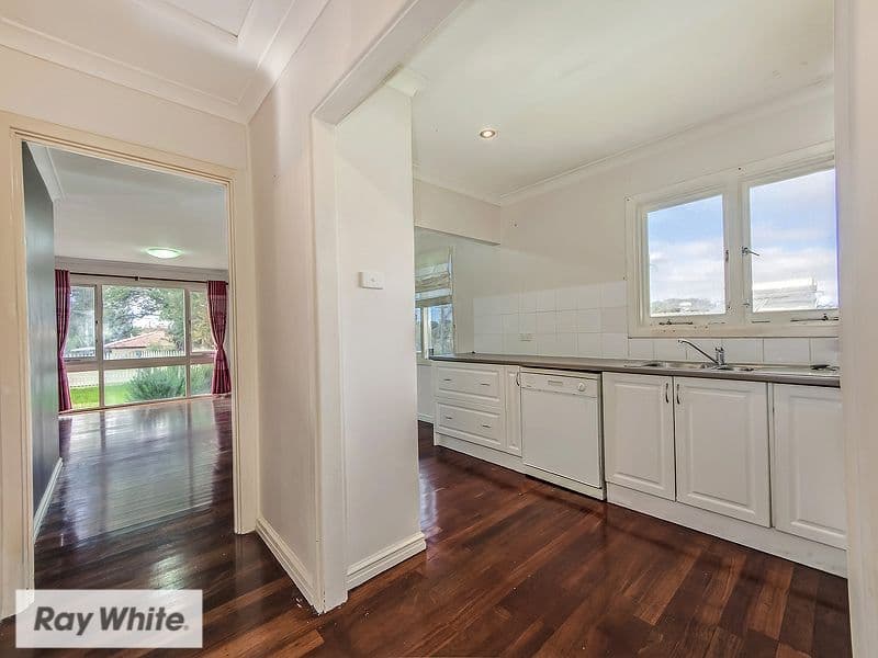 32 Denston Way, Girrawheen WA 6064, Girrawheen - Thumbnail 5