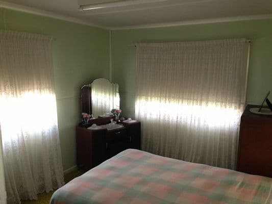 4 Ellerdale Street, STRATHPINE QLD 4500, Strathpine - Thumbnail 5