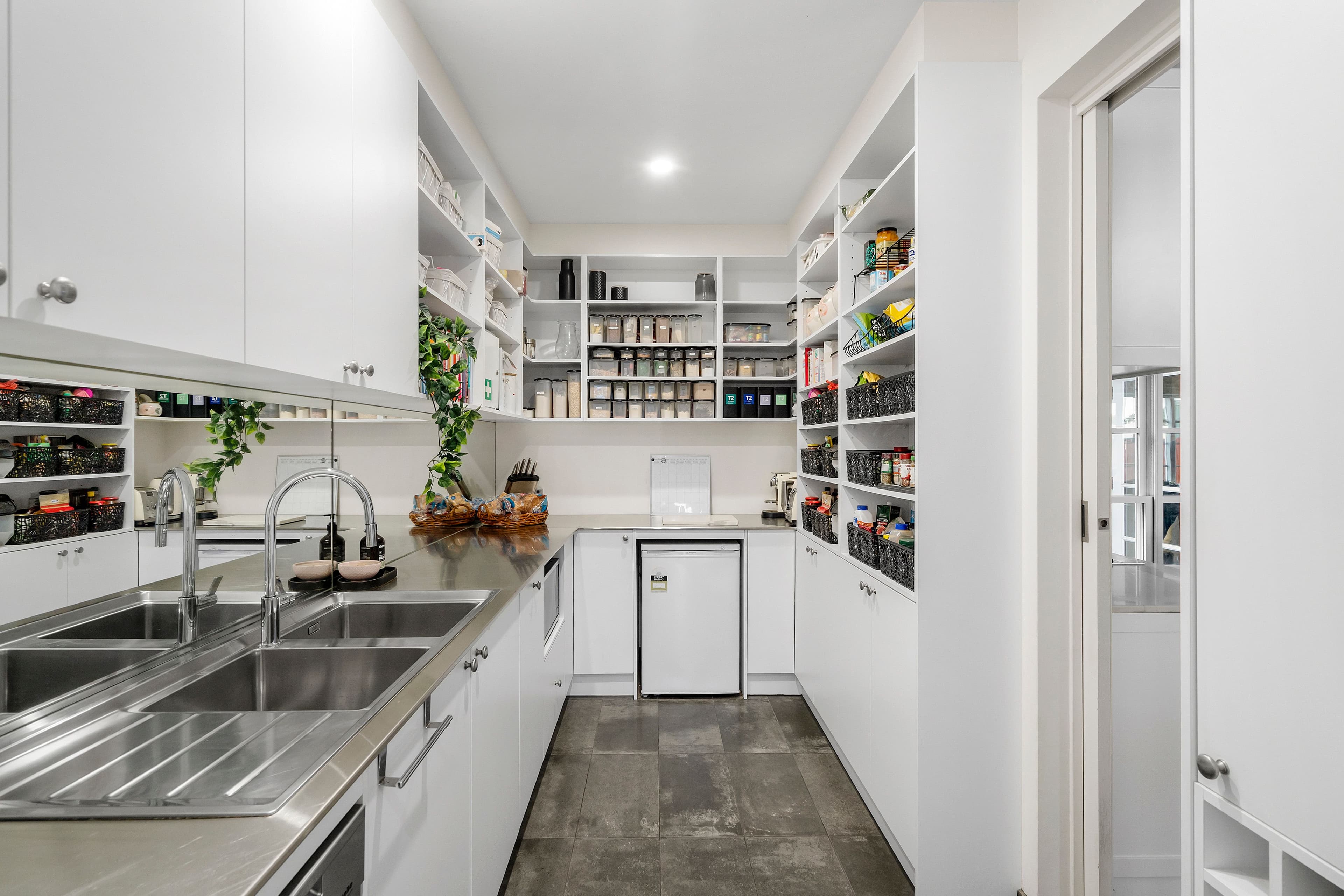 14 Cambridge Street, Seaholme VIC 3018, Seaholme - Thumbnail 6