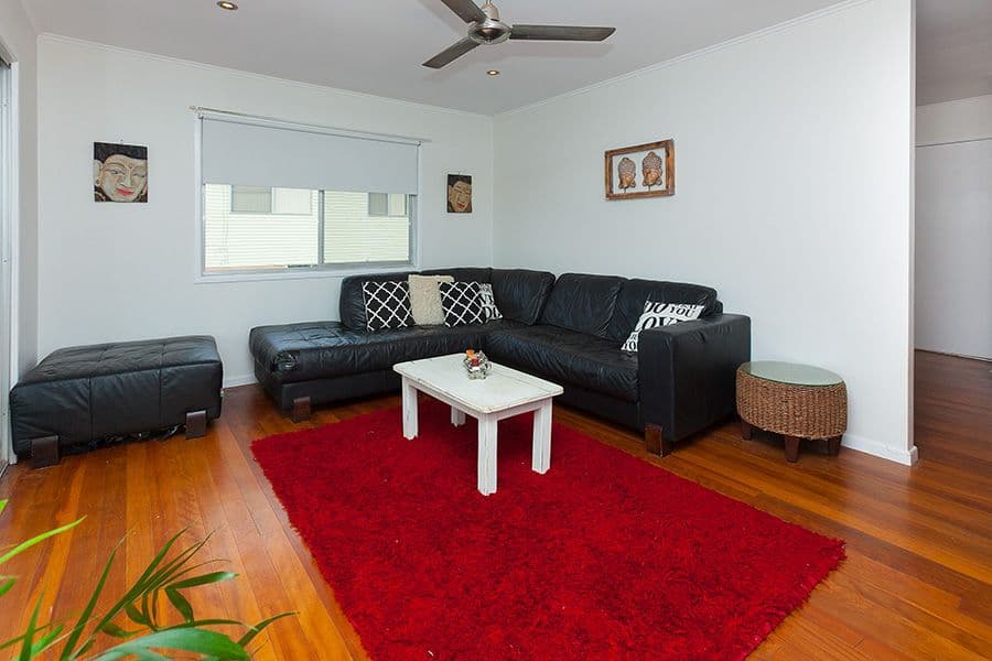 70 Valentia Street, Mansfield QLD 4122, Mansfield - Thumbnail 3