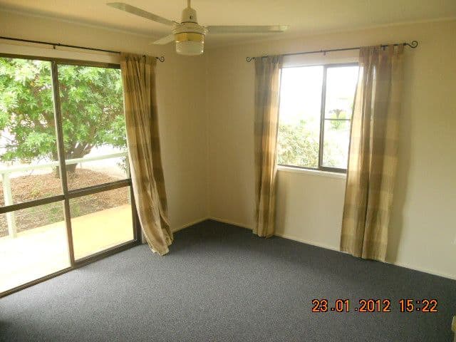 8 Fryar Street, Pittsworth QLD 4356, Pittsworth - Thumbnail 3