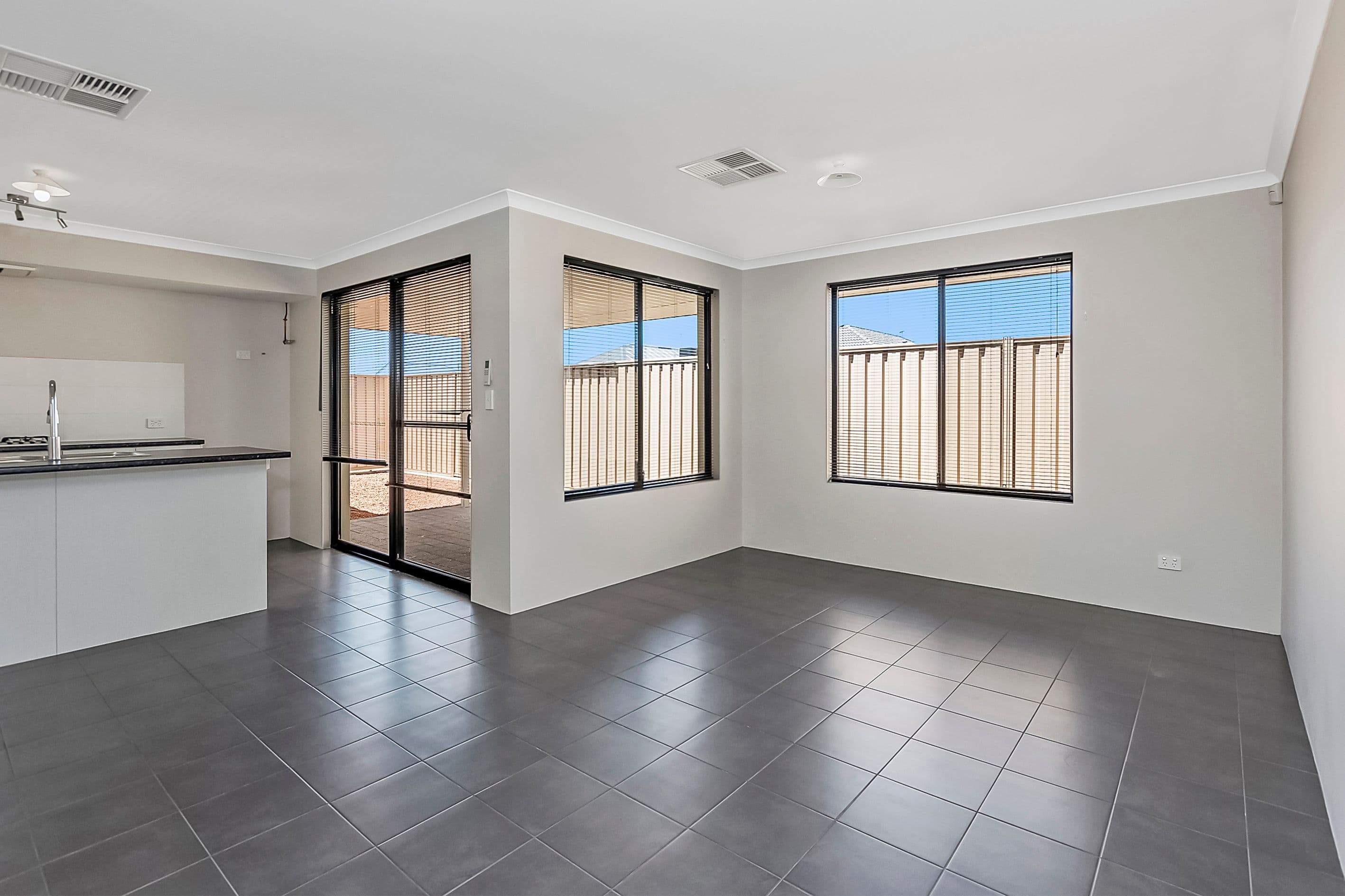 2 Broomhurst Street, Baldivis WA 6171, Baldivis - Thumbnail 4