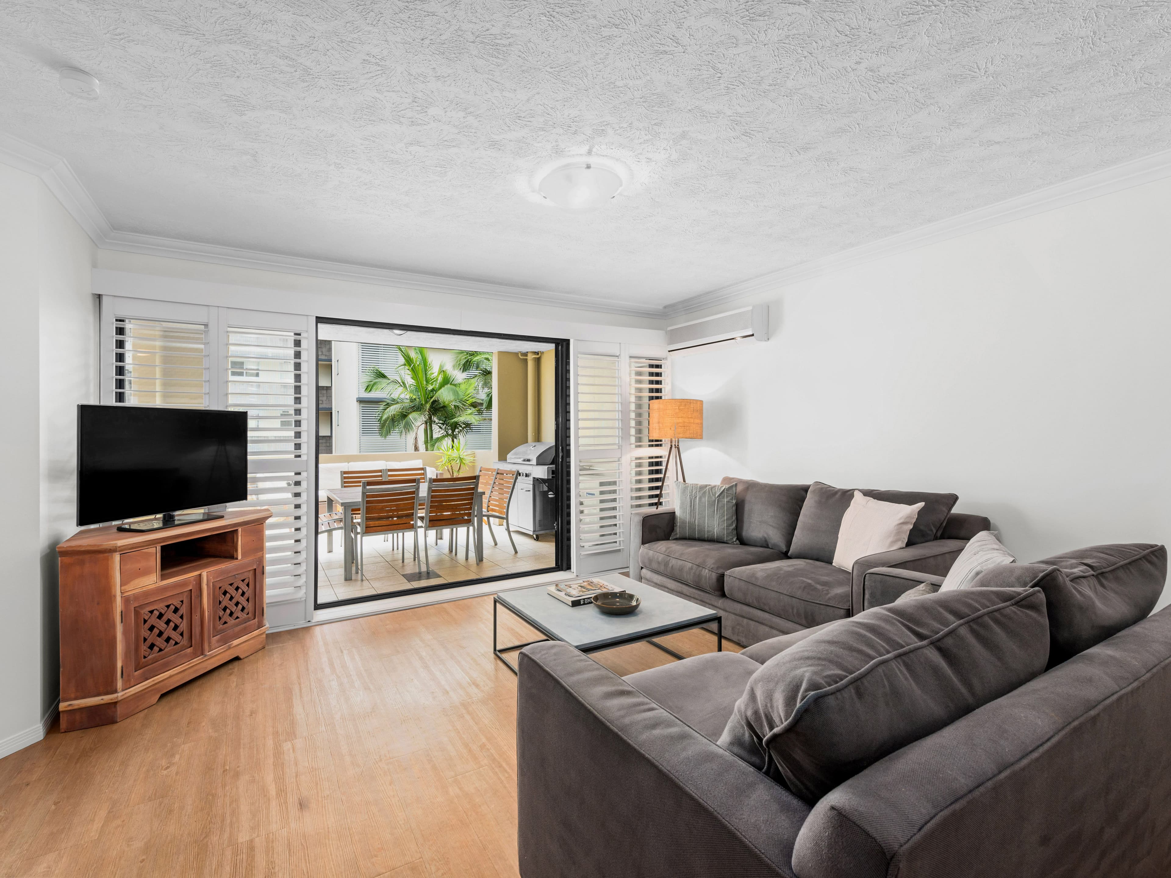 11 Grosvenor Road, Indooroopilly QLD 4068, Indooroopilly - Thumbnail 2