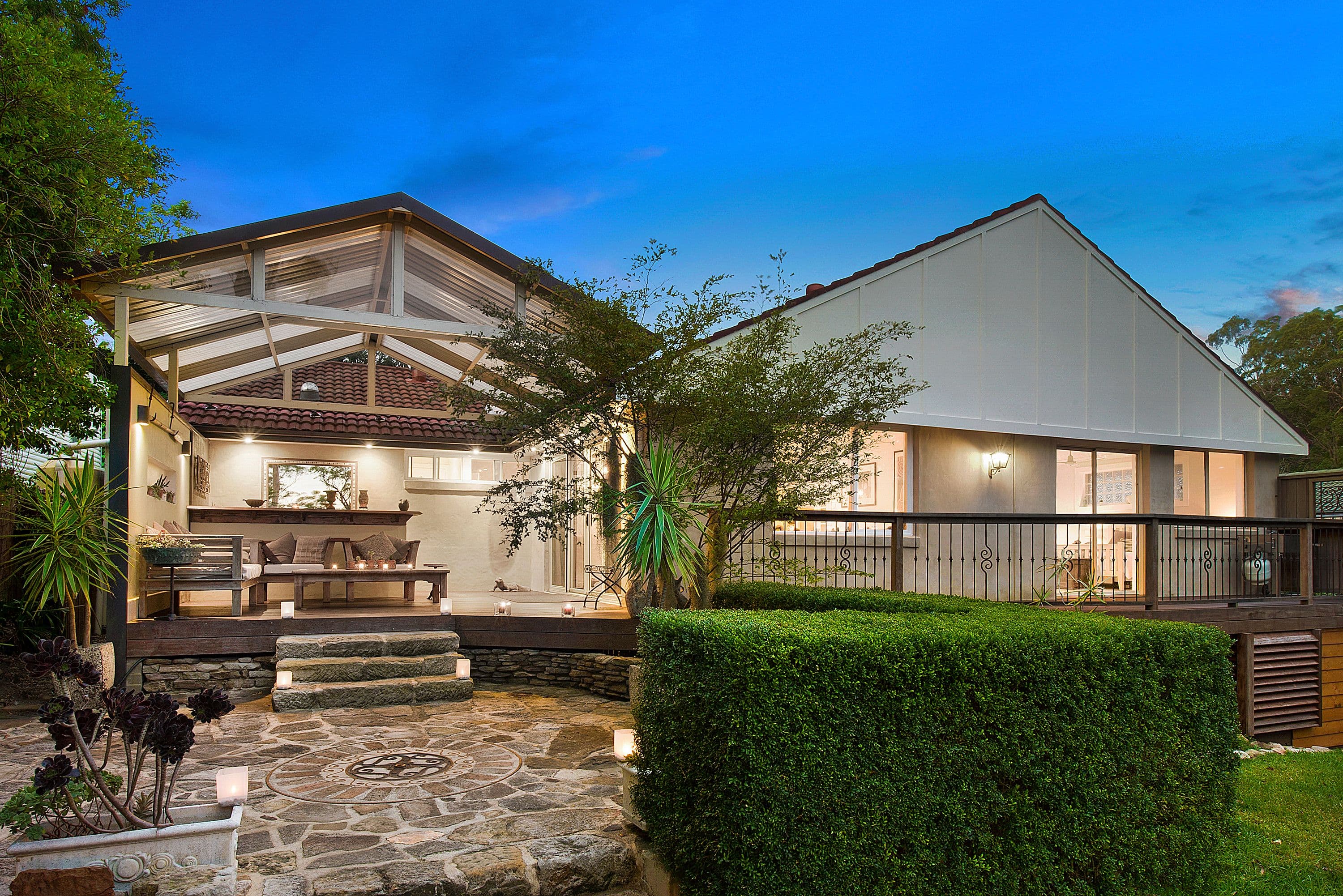 16 Margaret Avenue, Hornsby Heights - Image 1