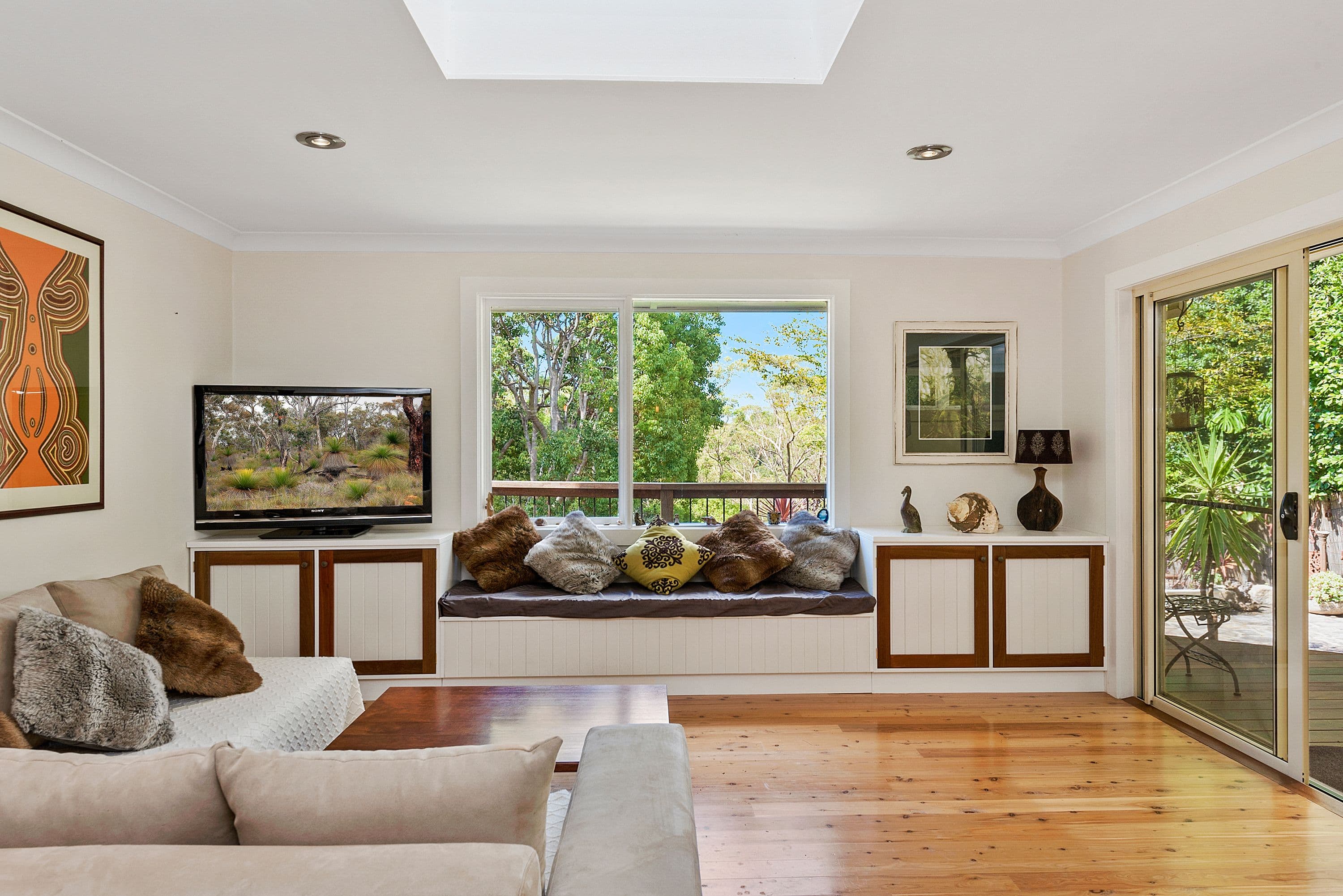 16 Margaret Avenue, Hornsby Heights - Thumbnail 2